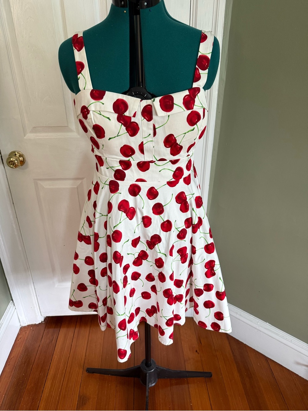 Ixia from Modcloth, 50’s, Rockabilly White Cherry Print Sundress w/ Red Accents